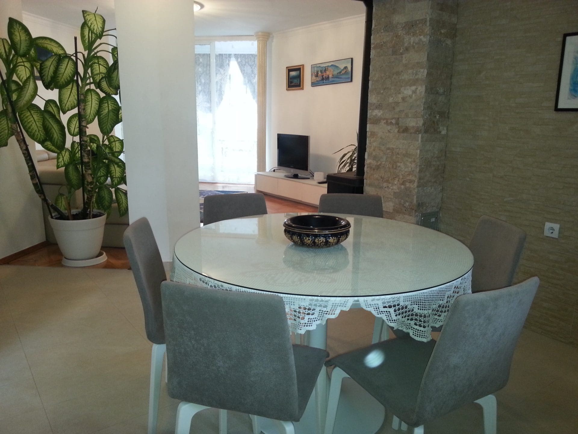 Huoneisto · Budva